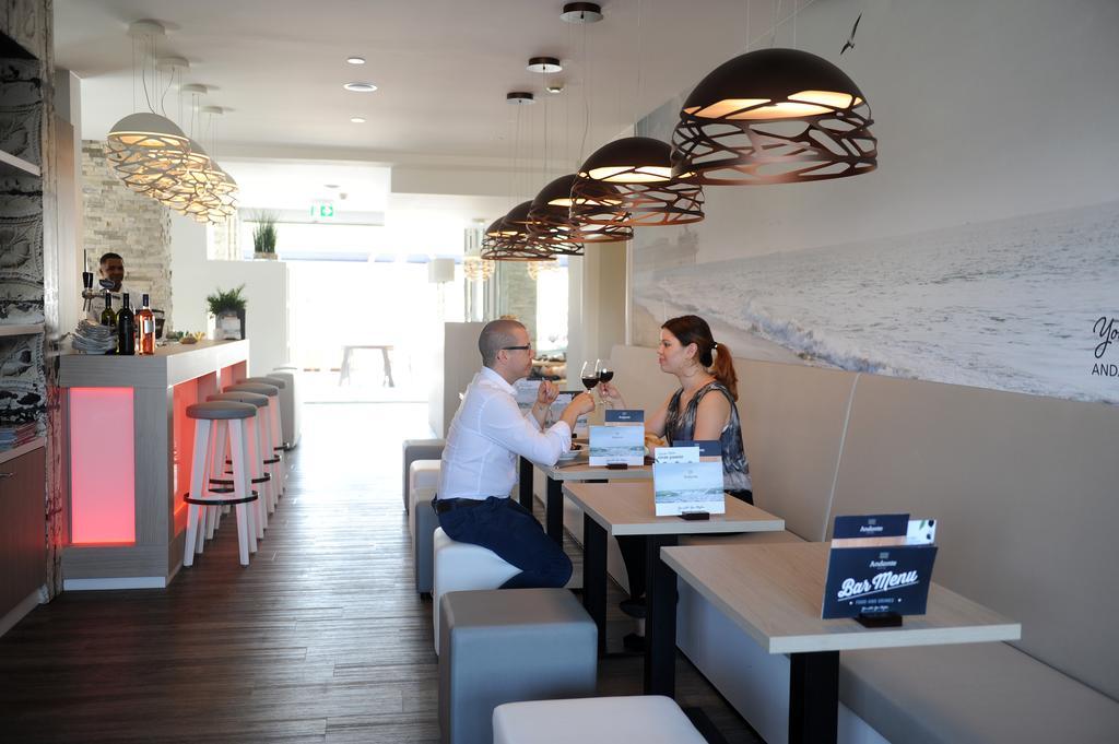 האג Hotel Andante Aan Zee מראה חיצוני תמונה
